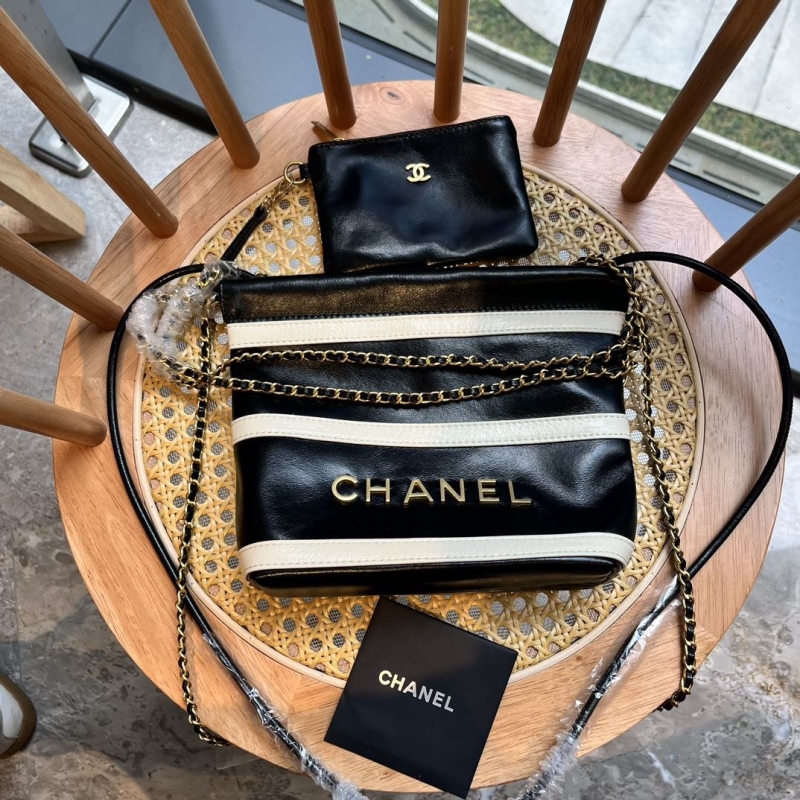 Ch**el hobo 22 bags